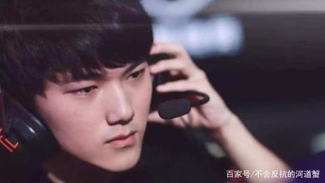 博弈论进阶：解析“重复博弈中的信誉机制”如何影响线下牌局的合作关系。（博弈论深度解读：重复博弈的声誉机制如何塑造线下牌桌的合作动态）