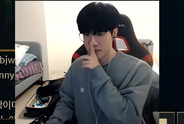 前LPL职业选手Flawless近日更新了自己的ins动态： 最近体检，诊断出了甲状腺癌，需要进行入院治疗