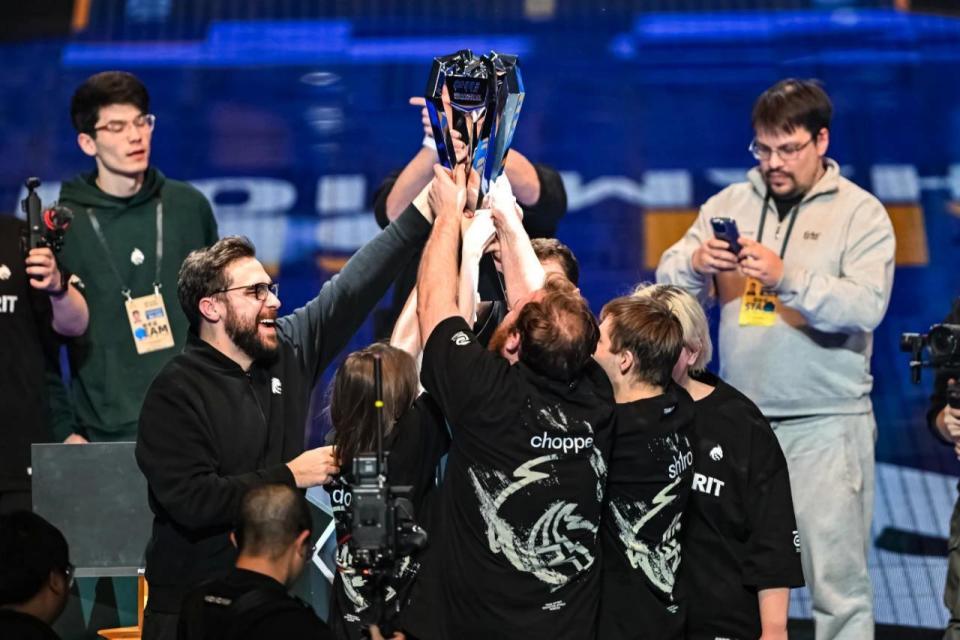 为什么德州扑克会成为硅谷和华尔街共同的社交语言？（德州扑克如何成为贯通硅谷与华尔街的社交通用语？）